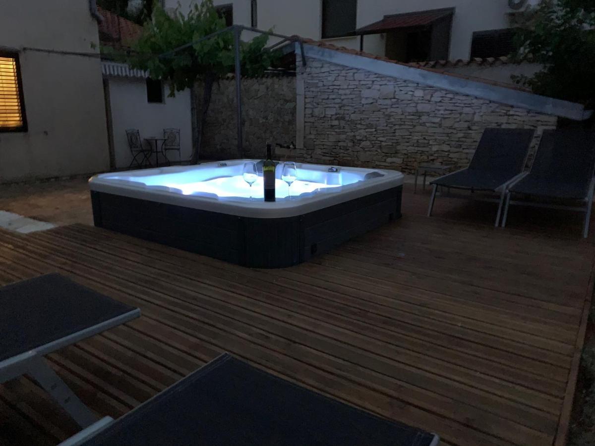 Studios Barre With Jacuzzi Rovinj Ngoại thất bức ảnh