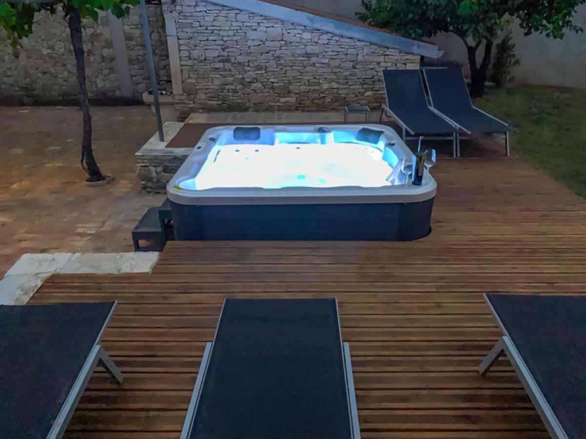 Studios Barre With Jacuzzi Rovinj Ngoại thất bức ảnh